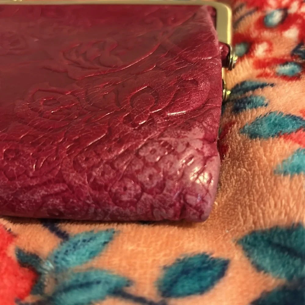 HOBO Lauren Clutch Wallet - Embroidered Plum - Picture 3 of 15